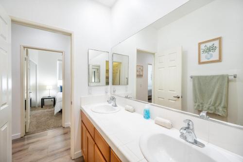 Fotografie z fotogalerie ubytování Indio Zen Retreat Pool Spa Home Sleeps v destinaci Indio