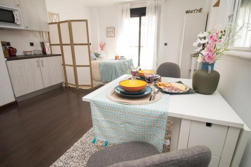 C80 - Rustic Chic Studio Downtown