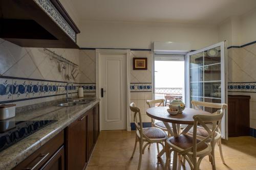 Η κουζίνα ή μικρή κουζίνα στο Casona Torre Canela