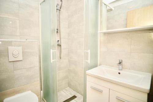 Apartments Teo Trogir-Seget