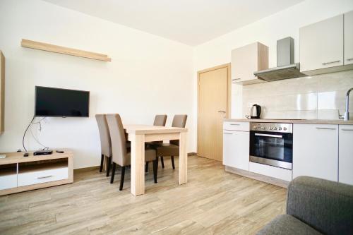Apartments Teo Trogir-Seget