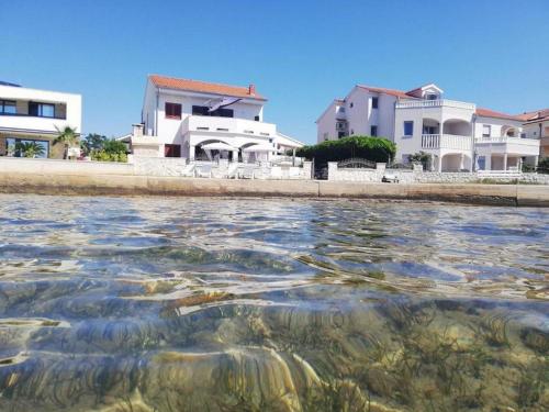 Apartments by the sea Privlaka, Zadar - 23917