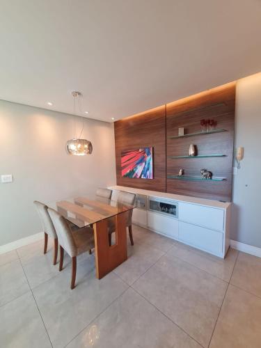 Dapur atau dapur kecil di Apartamento 2 Quartos Moderno