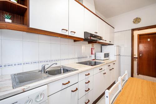 BeGuest Santa Eulália Apartment