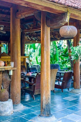 Taman di luar Dong Giao Bungalows Ninh Binh