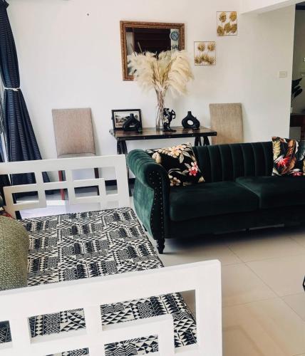 Χώρος καθιστικού στο Mamas Lodge