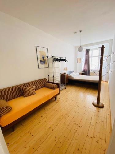 Wohnung, 2 Schlafzimmer, straßenseitig