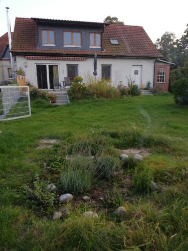 Κήπος έξω από το Ferienwohnung Wittenburg 1