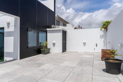 EnCanto Terrace House
