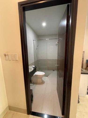 Ένα μπάνιο στο Cherry hotel