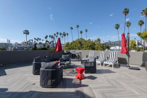 Hollywood Apartment Near Walk of Fame photo 7