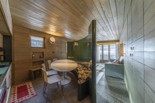 Ένα μπάνιο στο Chesa Allegra - Celerina