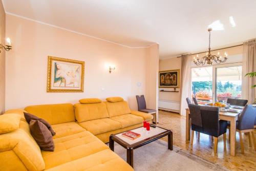 Posezení v ubytování Villa Amalija - Apartment Amy