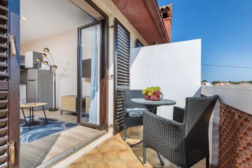 Marceta - Apartments & Rooms with Swimming Pool