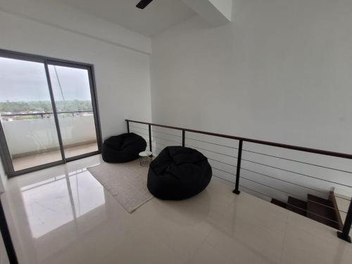 Χώρος καθιστικού στο Hasara Oceanfront Apartments