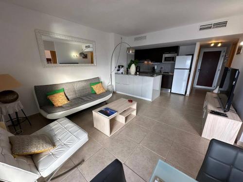 Apartamento en Roses con vistas al canal y piscina AV-52