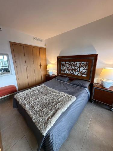 Apartamento en Roses con vistas al canal y piscina AV-52