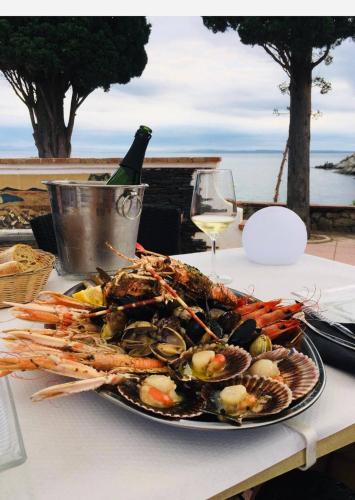 Impresionantes vistas del mar en Roses, Canyelles AV-37