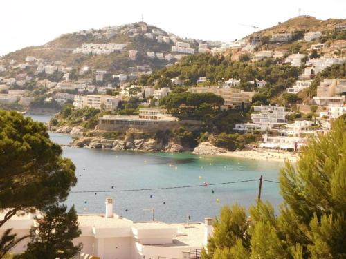 Casa con vistas al mar y a la montaña en la Almadrava AV-36