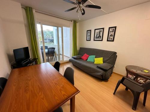 Apartamento con vistas a la psicina comunitaria AV-29