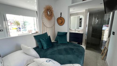 Precioso estudio al lado playa AV-63