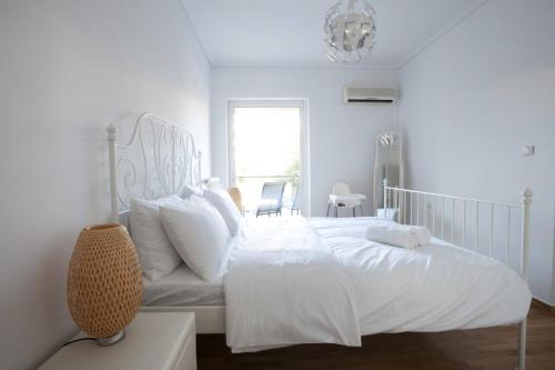 Glyfada A Modern minimal apartment