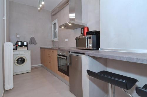 Studio in the heart of Athens, next to Metro &...