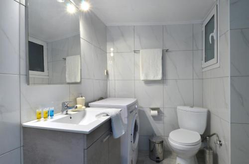 Plaka, Apartment in the old historical neighborhood of Athens