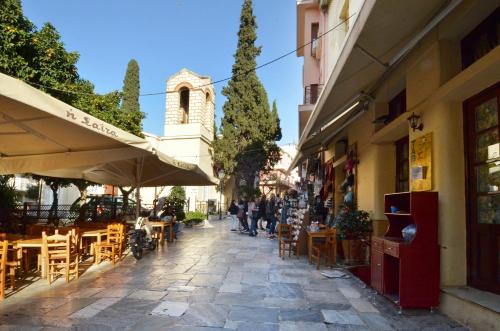 Plaka, Apartment in the old historical neighborhood of Athens