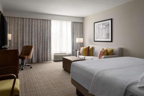 Hampton Inn & Suites Orlando/Downtown South - Medical Center photo 40