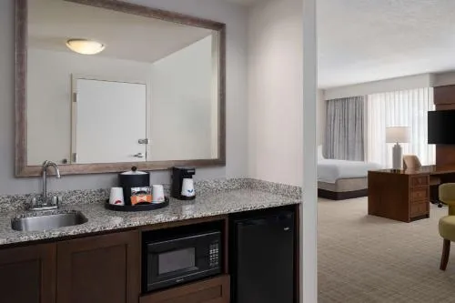 Hampton Inn & Suites Orlando/Downtown South - Medical Center photo 13
