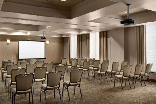 Hampton Inn & Suites Orlando/Downtown South - Medical Center photo 43