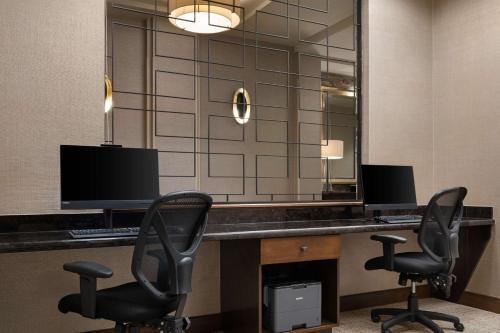 Hampton Inn & Suites Orlando/Downtown South - Medical Center photo 53