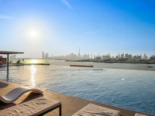 Spacious Dubai Apartment with Water Views and Luxury Amenities