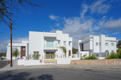 Sun and Moon Luxury Villas Ayia Napa Sun and Moon Complex Nikou Kazantzaki 2