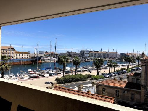 Grand Bleu T3 sur quai plaisancier, Garage, Clim