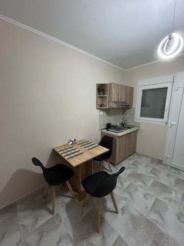 Una cocina o zona de cocina en Elysian Apartments