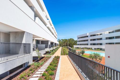 Lagos Design - Stylish & Spacious Retreat