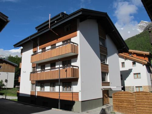 Appartementhaus Venetz SAAS105 ruhige Lage direkt an SKIBUSHALTESTELLE
