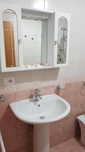 Ένα μπάνιο στο Casa Valmary