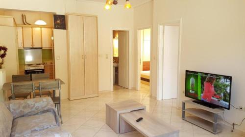 Μια τηλεόραση ή/και κέντρο ψυχαγωγίας στο SMART Apartments LOUTRAKI