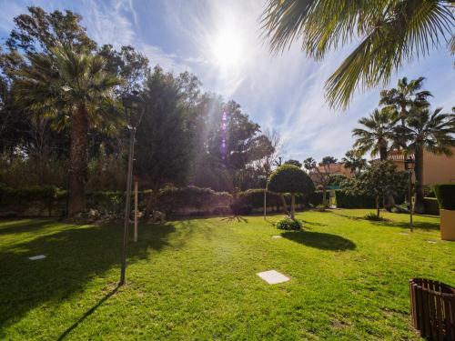 Cubo's Cabopino Beach Marbella Apartment