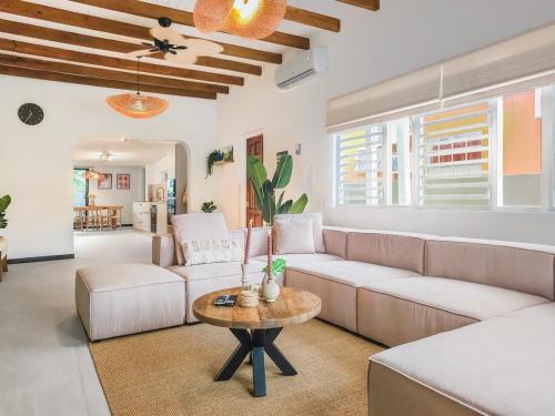 Casa Mango