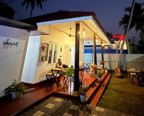 Gallery image of Sandy Toes Beach Villa Marari 2 BR Villa, 100 mtr to Beach in Mararikulam