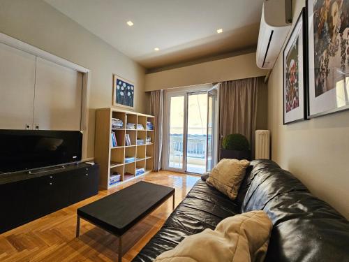 J&G Luxury Apartment - Athens Town