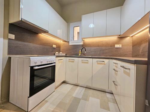 EL Prestige Apartment - Athens Town
