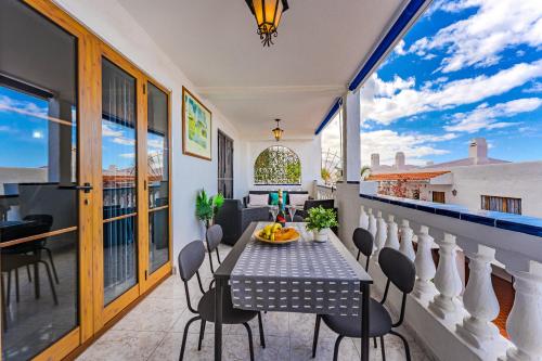 Los Cristianos Stay with Large Terrace & Heated Pool