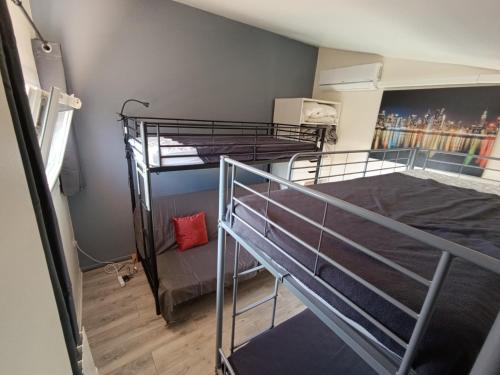 T3 Duplex, centre port, clim, garage, piscine photo 27