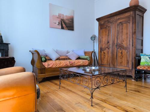 Photo de la galerie de l'établissement Appartement, 2 chambres, spacieux et plein de charme à 5 min du centre, à Pau