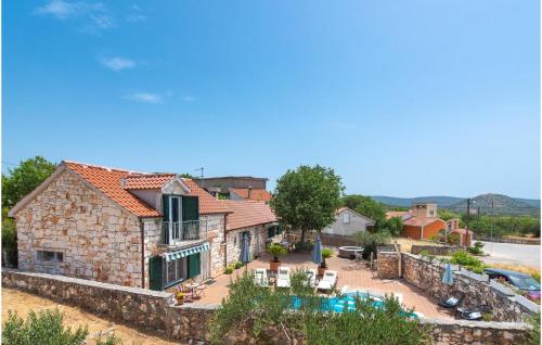 Amazing Home In Najevi With Wifi